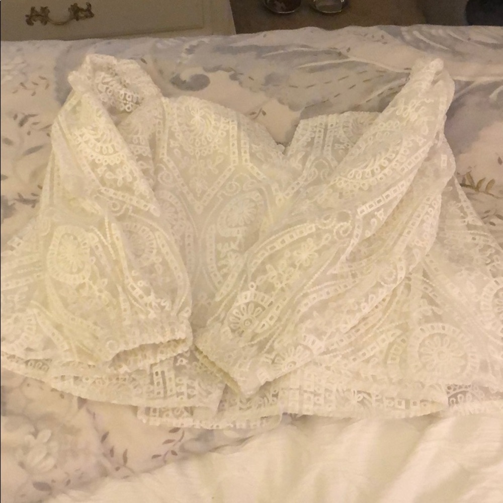 Off The Shoulder White Patterned Blouse - image 1